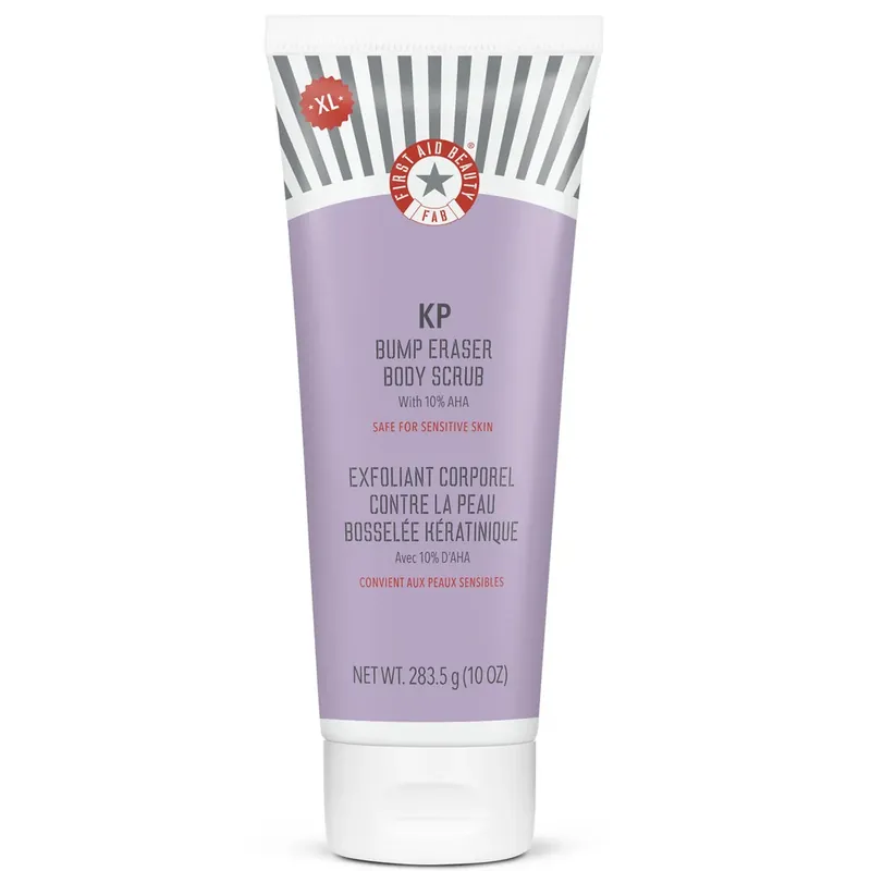 Begrenztes Angebot First Aid Beauty KP Bump Eraser Körperpeeling mit 10 % Alpha-Hydroxy-Säuren 283,5 g