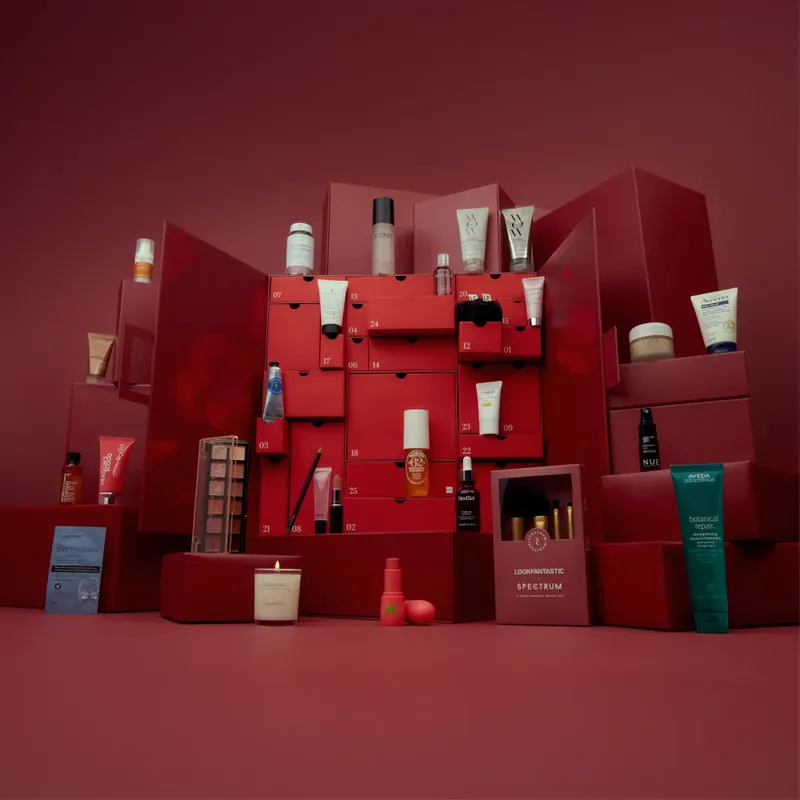 Neue Kollektion Beauty-Adventskalender (im Wert von über 765 €)